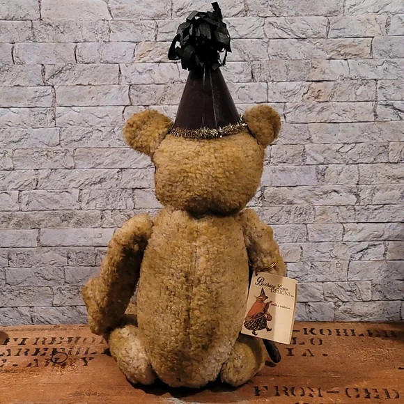 Bethany Lowe Designs Stuffed Halloween Party Bear With Tree